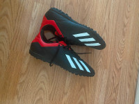 Soccer shoe