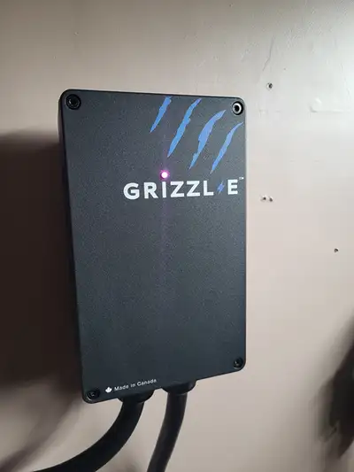 Grizzl-E Smart Level 2 240V / 40A Electric Vehicle (EV) Charger, Metal Case, UL Tested and Certified...