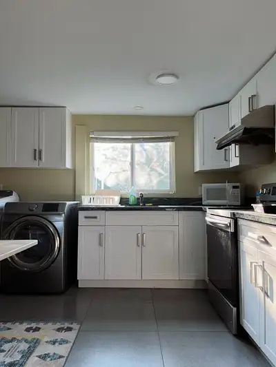 1 Furnished Ensuite Room in Shared Home – All-Inclusive Rent