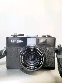 Minolta Hi-Matic G2 Rangefinder 35mm Film Camera 38mm F/2.8 Lens
