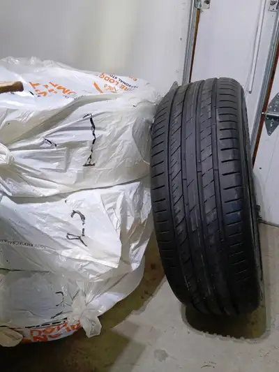 Westlake 235/55R 19”, 4 tires, 90% tread remaining. Extra Load, Hybrid Formula, Like New. Only $160....