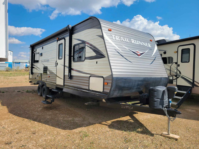 2017 HEARTLAND TRAIL RUNNER 26SLE - VERY NICE UNIT in Travel Trailers & Campers in Moose Jaw