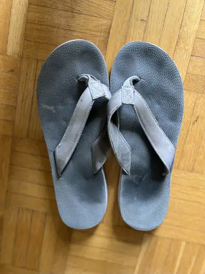 Grey Flip Flops Size 9, View more