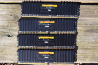Corsair LPX 32GB PC4-25600 DDR4-3200 Memory - CMK32GX4M2E3200C16