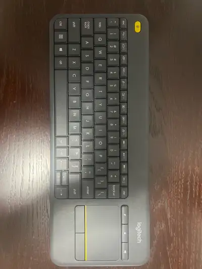 Good condition, barley used wireless keyboard, comes with usb