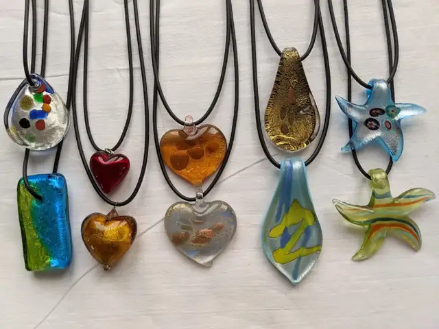 Murano Glass Pendants on Leather or Silver Chains $7 to $24 in Jewellery & Watches in Oakville / Halton Region - Image 7