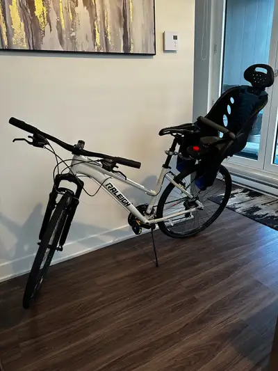 vélo avec siège d’enfants à vendre , View more