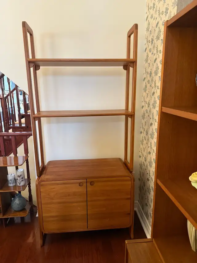 Vintage Teak Shelving Unit in Bookcases & Shelving Units in Oakville / Halton Region - Image 2
