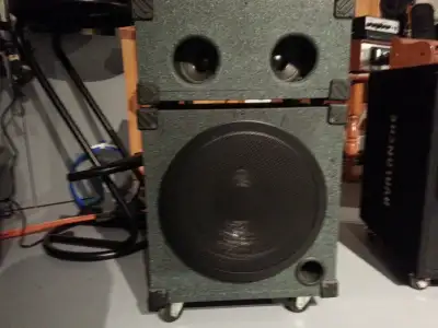 Caisse de son pour instrument     514-804-2159, View more