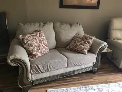 Couch set, View more