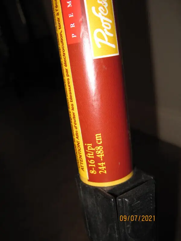 Squeegee 8-16 Feet64186404950531121