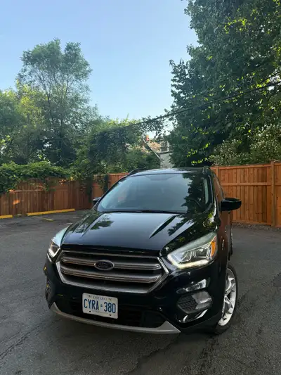 2017 Ford Escape | AWD | Safety + Carfax | 2.0L Turbo (240 HP) | Only 44,075 km ✅ 2.0L Turbo (240 HP...