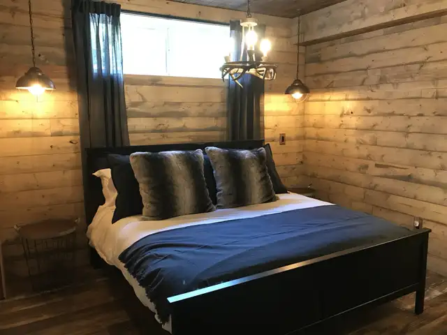 Elk Ridge Cottage w/ Hot Tub in Saskatchewan in Canada - Image 9