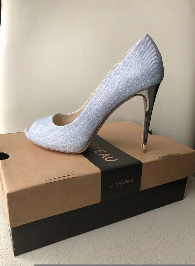 Silver Dress Shoes - 3 inch heels size 8.5 women **NEW** in Women's - Shoes in Markham / York Region - Image 4