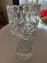 Pinwheel vase 
