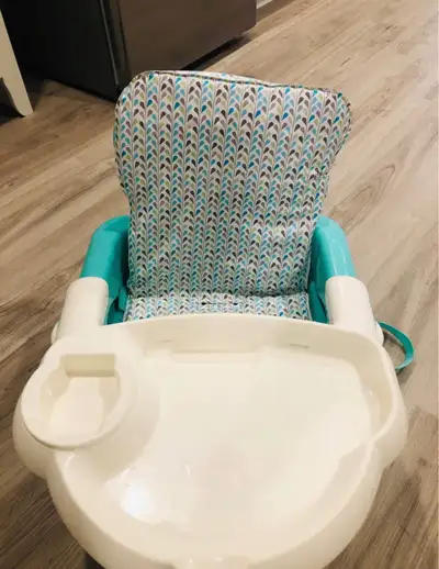 Baby Booster chair with feeding tray Booster seat for table Pickup Kennedy and mayfield