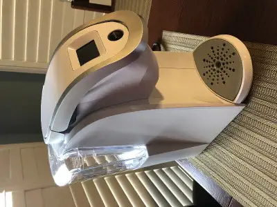 Keurig 2.0 K200 Plus 1.2L Single Serve and Carafe Coffee Maker, View more