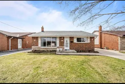Welcome home to 40 Newark Avenue **Upper Levels** of this Beautiful Backsplit located in the Corman...