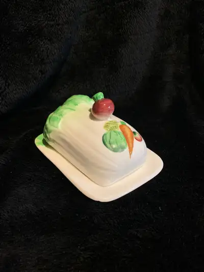 Great condition considering it’s age. Hand painted by ESD Japan. Cute Celery and vegetable pattern....