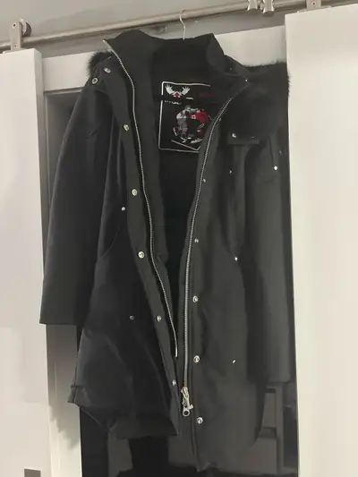 moose knuckle, View more