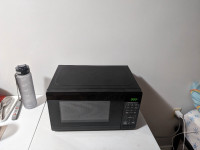 Hamilton Beach 0.7 cu ft 700W Compact Size Microwave, Black