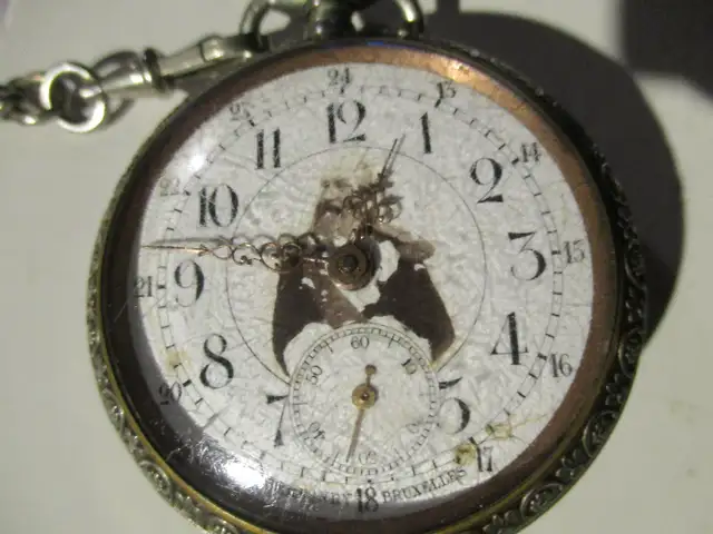 RARE 1920 GRANDE  MONTRE GOUSSET ARGENT BELGIQUE LEOPOLD II dans Bijoux et montres dans Ville de Montréal - Image 4