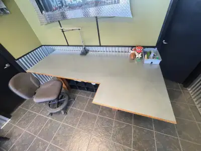 Custom made table. Exact dimensions are in the photos. Height is 33" Metal top Adjustable chair is i...