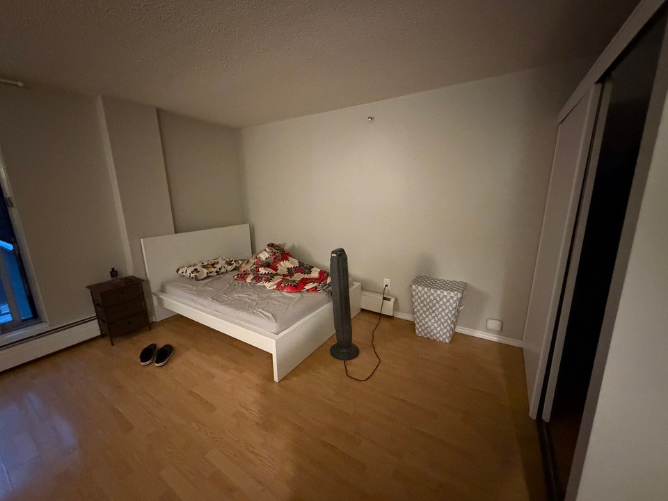 Bachelor Apartment – $1,470/month 2