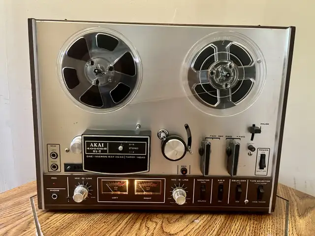 AKAI 4000DS MKII 4 Track Reel to Reel Tape Machine MIJ in Pro Audio & Recording Equipment in City of Toronto - Image 2