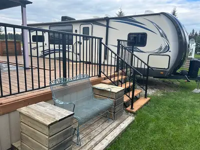 Forest River Model 282RK Salem Hemisphere for sale. Perfect for couples or small family! The Salem H...