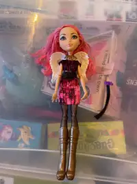 Ever after high Cupid doll