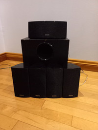 ONKYO 5 speaker system with sub-woofer
