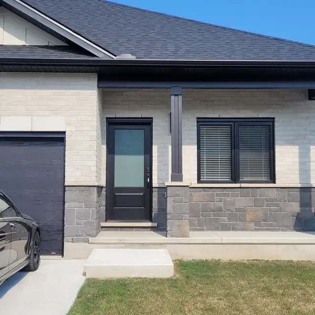 2-bedroom 2-bathroom Townhouse in Corunna, Ontario