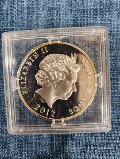 One ounce silver 2012 Cook Islands 999