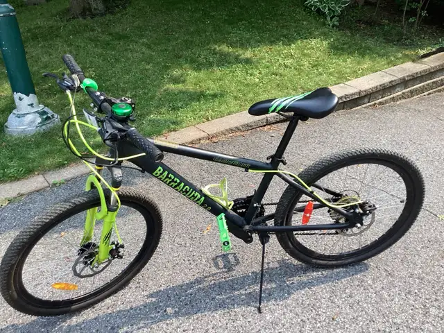 Genesis Barracuda 2.0 Disc Youth Mountain Bike 24 inch  in Mountain in City of Montréal - Image 2