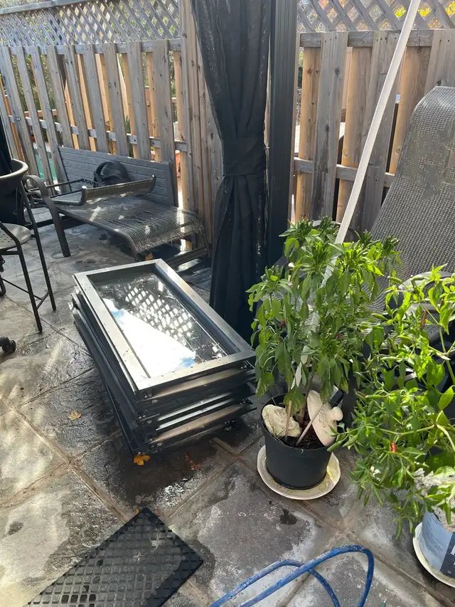 Window Panes in Windows, Doors & Trim in City of Montréal - Image 3