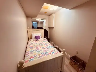 walkout basement available for rent in Mississauga