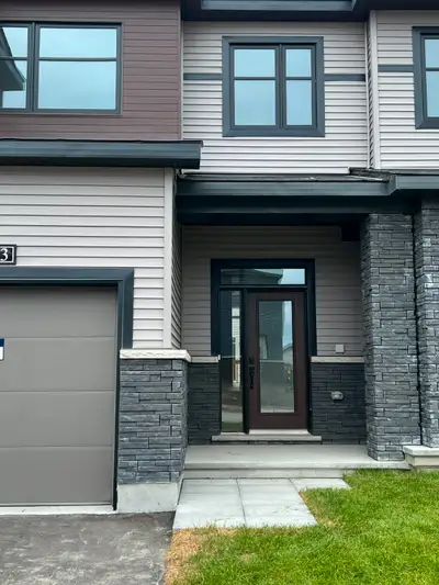 Beautiful Executive Town Home in Kanata for Rent