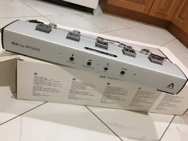 GiO by Apogee Guitar Interface and Stomp Pedal for Mac $425 in Amps & Pedals in City of Toronto - Image 4