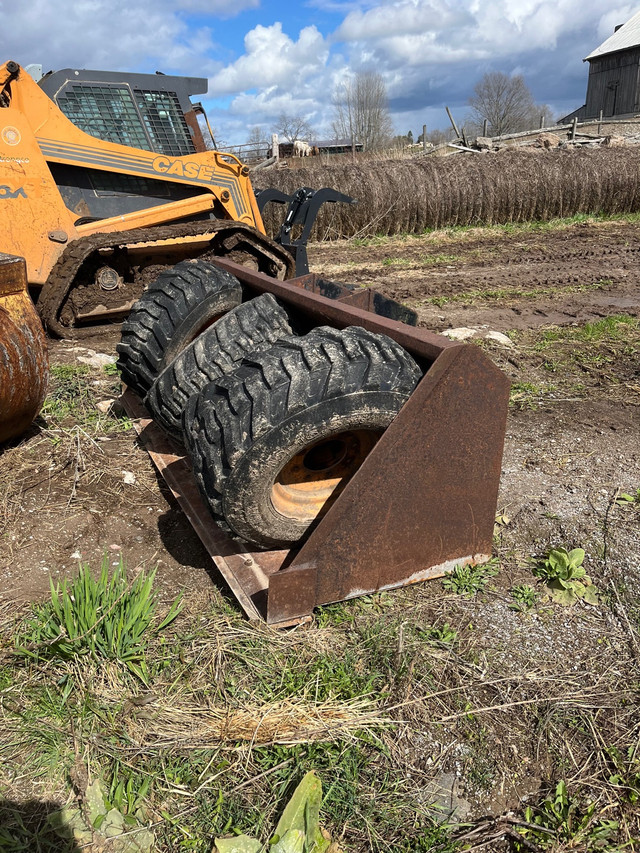 8’ Loader Bucket in Other Business & Industrial in Peterborough - Image 2