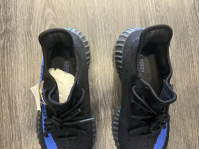 Adidas Yeezy 350 Dazzling Blue size 11 in Men's Shoes in Markham / York Region - Image 5