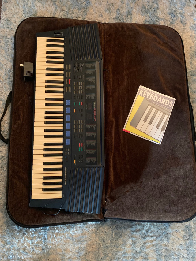 Yamaha PSR-47 Keyboard (Read Description) in Pianos & Keyboards in Calgary