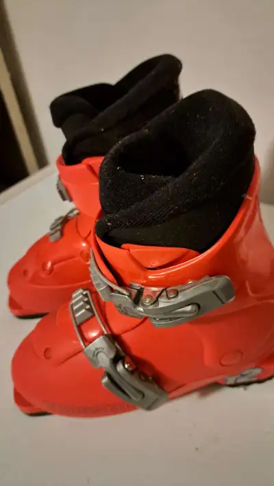 Ski boots for sale/bottes de ski à vendre, View more