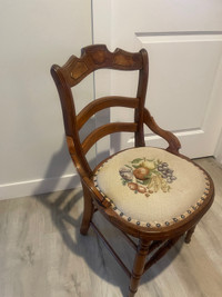 Vintage Cushioned Side Chair 