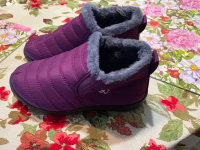 Ladies slip on boots, View more