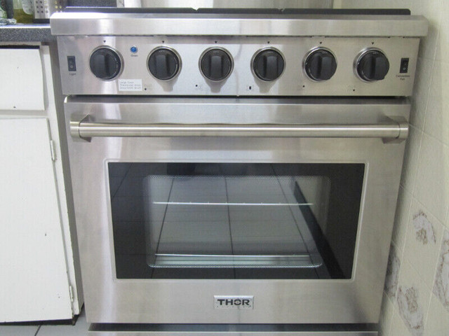 Thor Kitchen LRG Professional Grade Gas Range Decor Rentals NEW! in Arts & Collectibles in Mississauga / Peel Region - Image 2