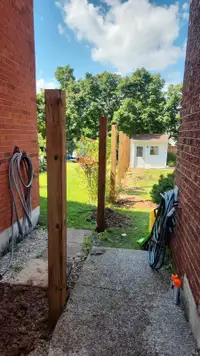 Great Post Fencing And Post Hole Digging Services 