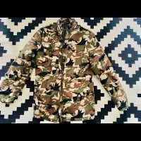 Men’s Stylish  Desert CAMO ARMY jacket Size MEDIUM 