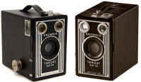 Vintage Kodak Brownie Six - 16  box camera