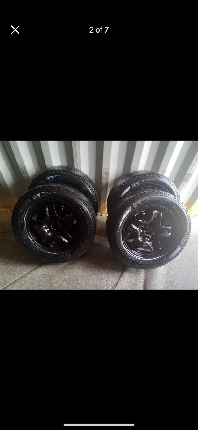 Set of 4 MICHELIN winter tires with rims (235 60 17) pattern (5× in Tires & Rims in Oakville / Halton Region - Image 2
